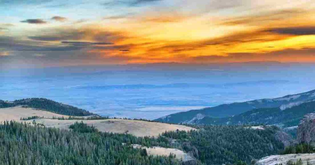 Mount Rushmore to Yellowstone National Park